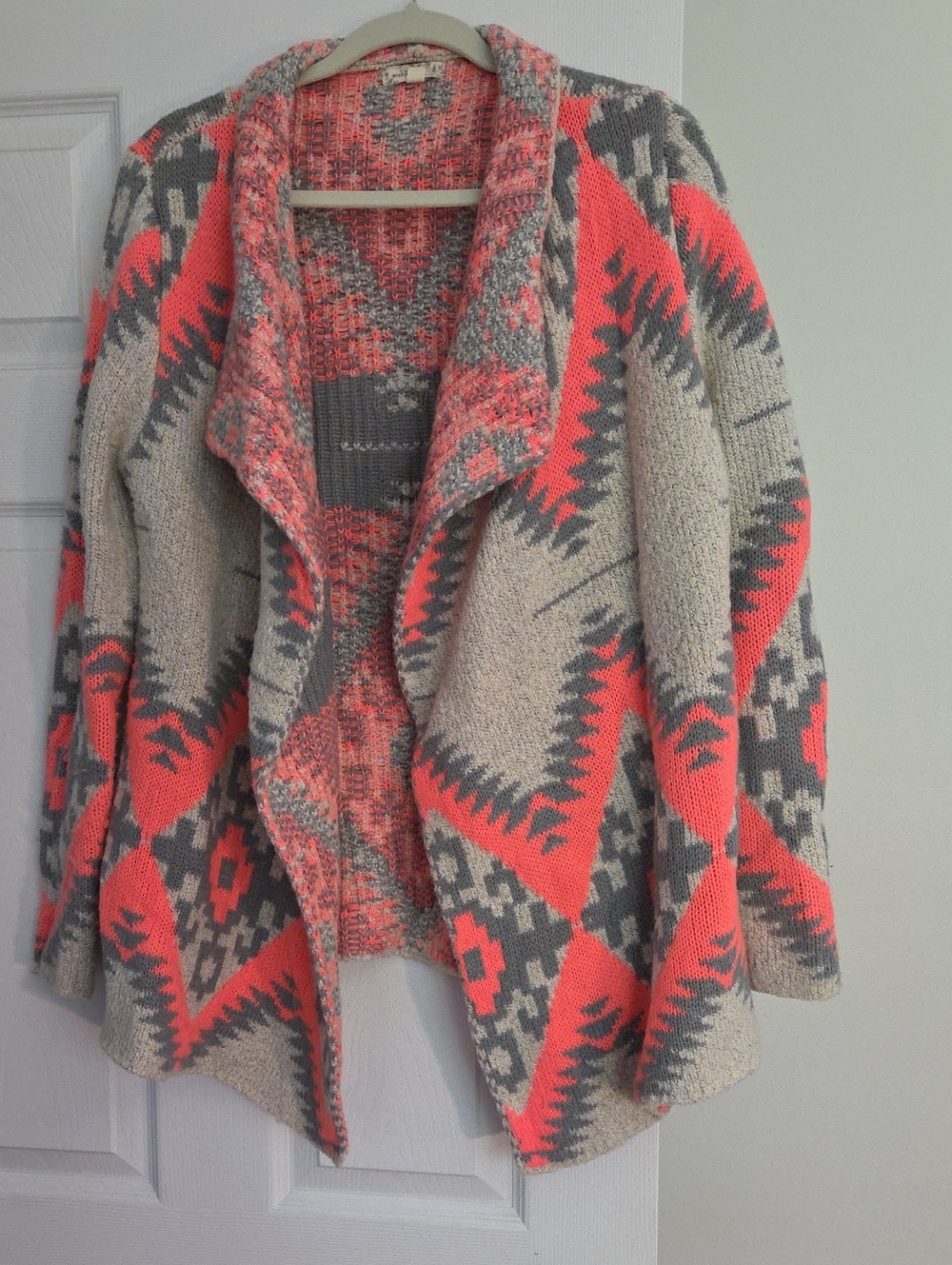 Wishlist Bright Coral and Gray Aztec Open-Front Cardigan